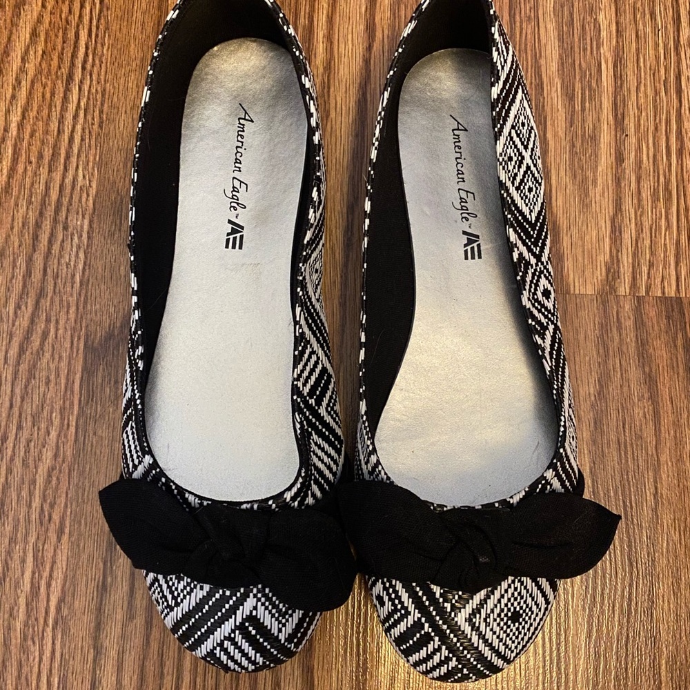 Aztec Print Flats - Picture 2 of 3